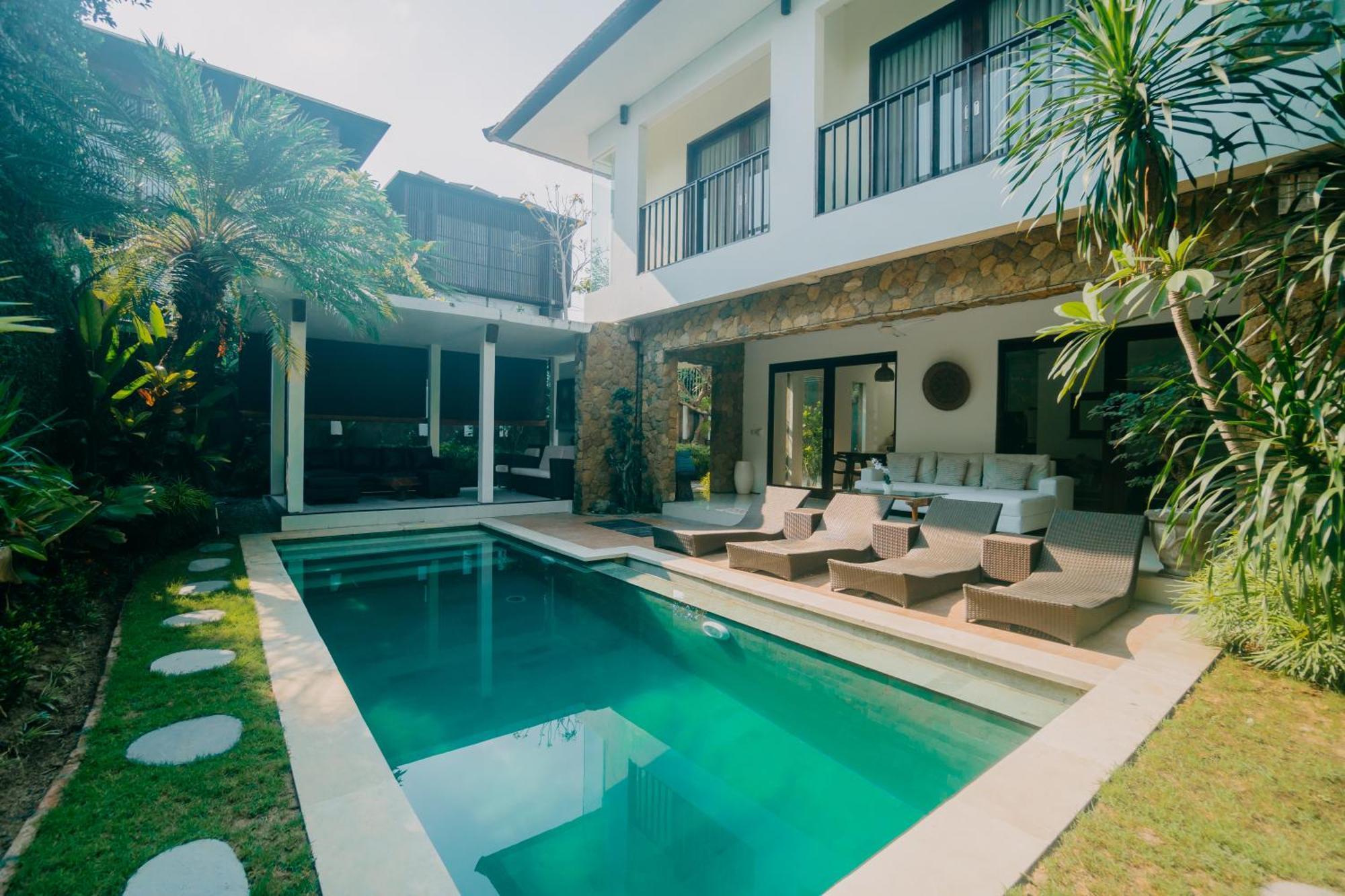 Villa C31 Seminyak Екстериор снимка